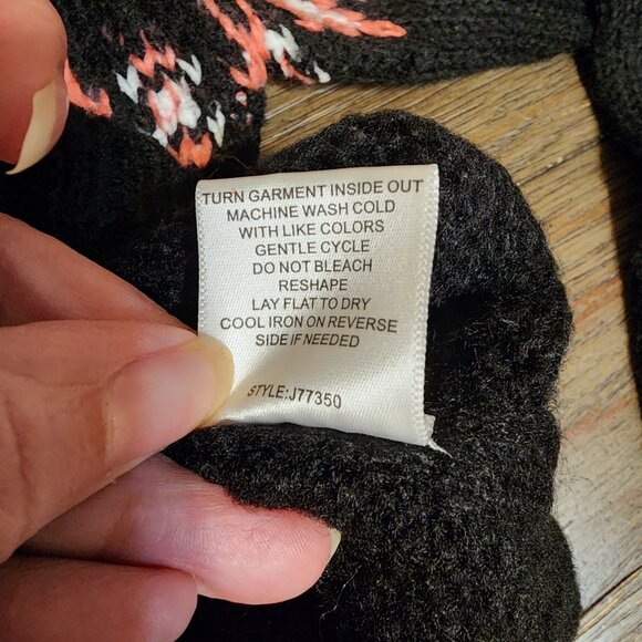 Hooked Up by IOT Juniors' Fair Isle Crewneck Sweater NWT Black & Pink Small - Picture 9 of 9